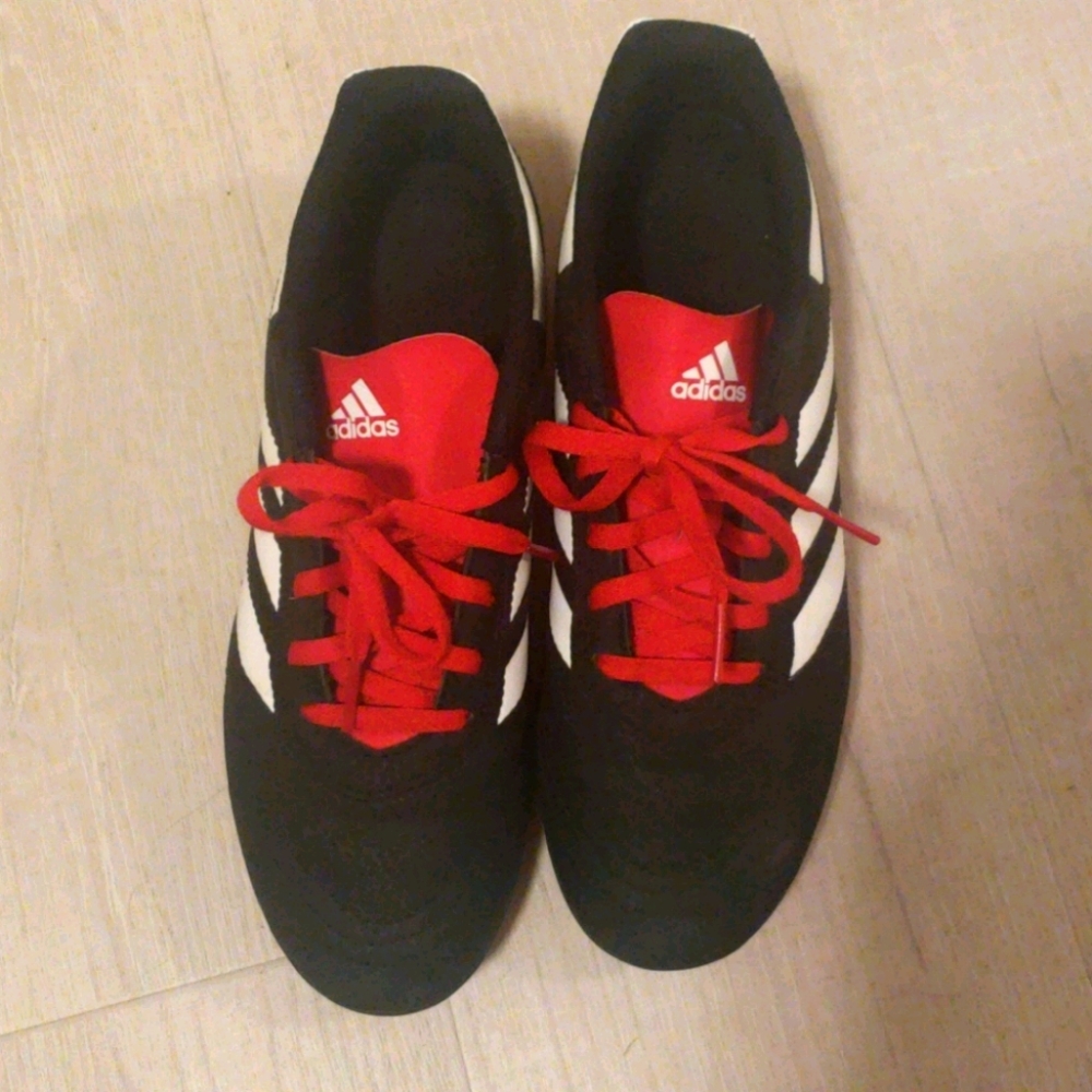 Adidas shoes cleats